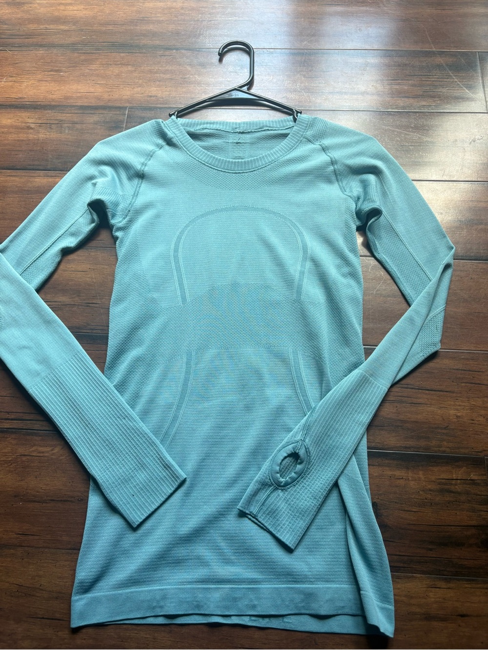 Lululemon long sleeve swiftly tech size 4